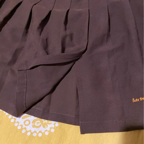 Urban Outfitters Iets Frans Brown Pleated Miniskirt - Picture 3 of 4
